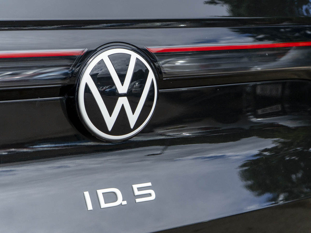 Volkswagen ID.5 Id5 Tech Professional Performance Red #13