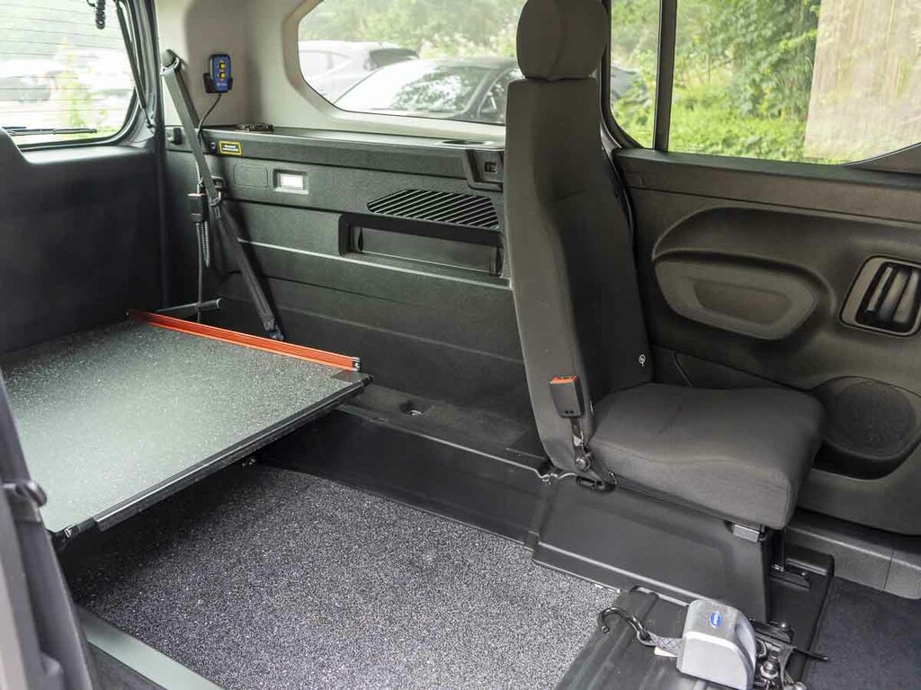 Peugeot Rifter 1.5L Null Green #22