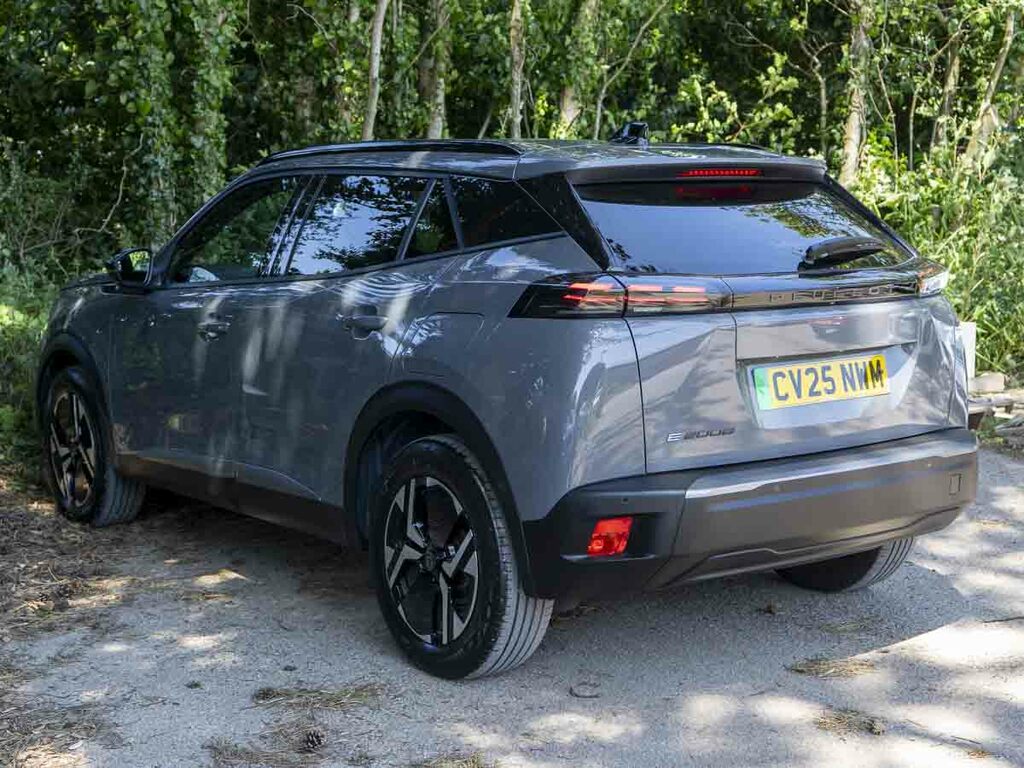 Peugeot 2008 Allure #4
