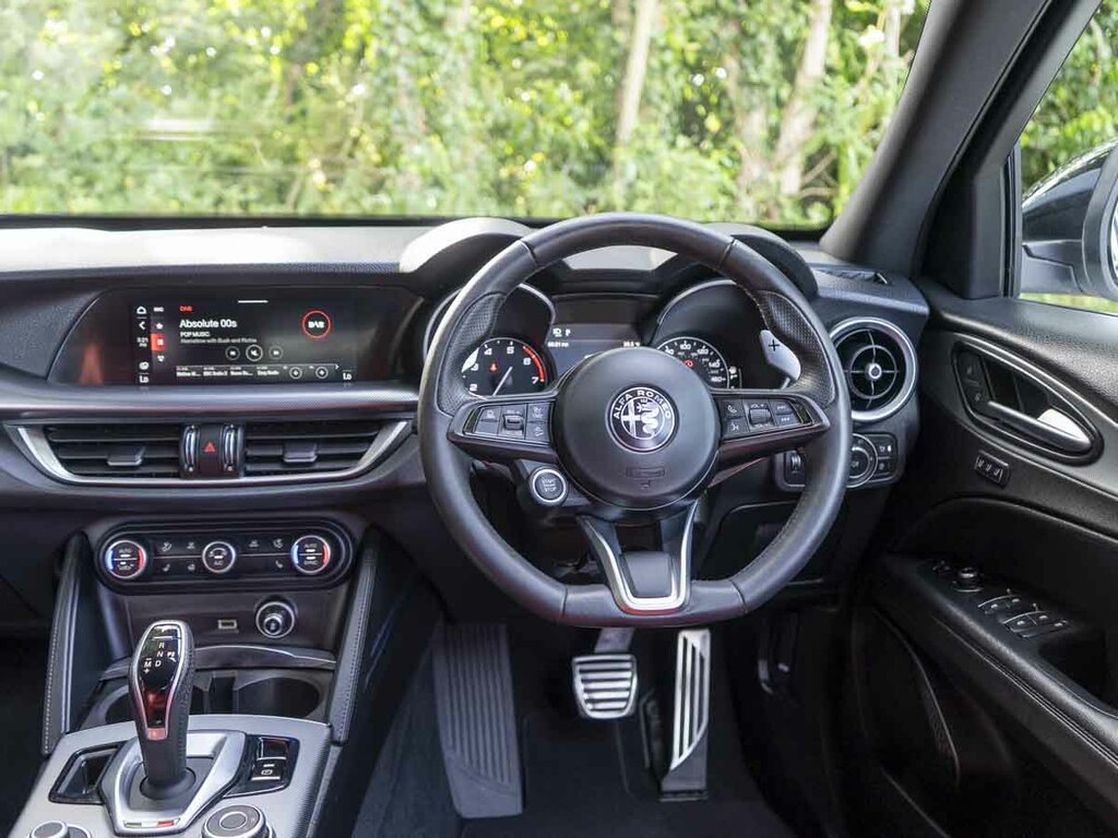 Alfa Romeo Stelvio 2L Competizione Blue #16