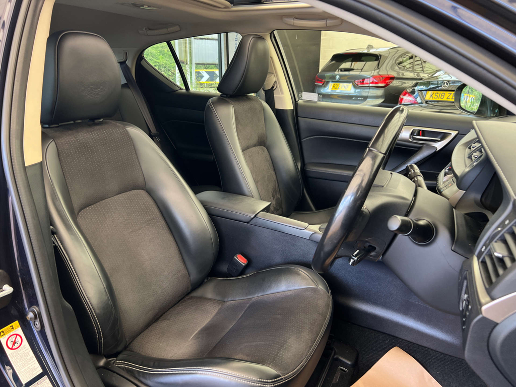 Lexus CT Hatchback KU67ULH Blue #6