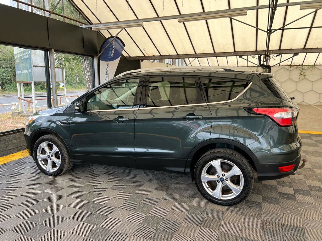Ford Kuga Suv AV17UBA Green #4