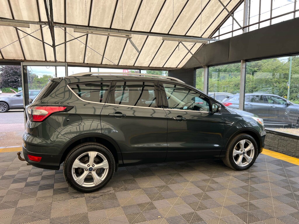 Ford Kuga Suv AV17UBA Green #5
