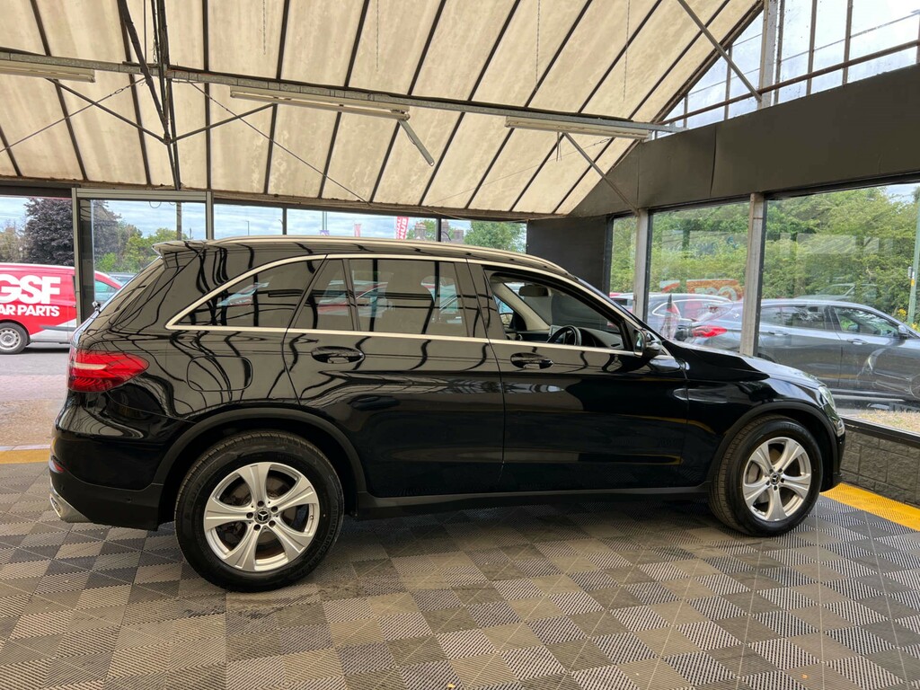 Mercedes-Benz GLC Class Glc 220 D 4Matic Sport Black #4