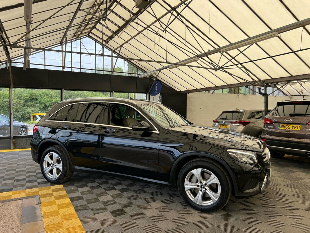 Mercedes-Benz GLC Class Glc 220 D 4Matic Sport Black