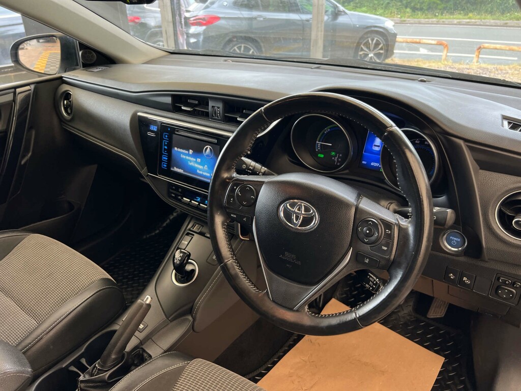 Toyota Auris 1.6 D-4d Business Edition 110 Bhp White #7
