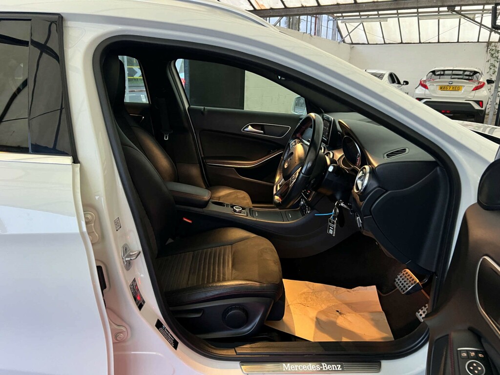 Mercedes-Benz GLA Class 2.1 Gla200d Sport 7G-dct Euro 6 Ss White #7