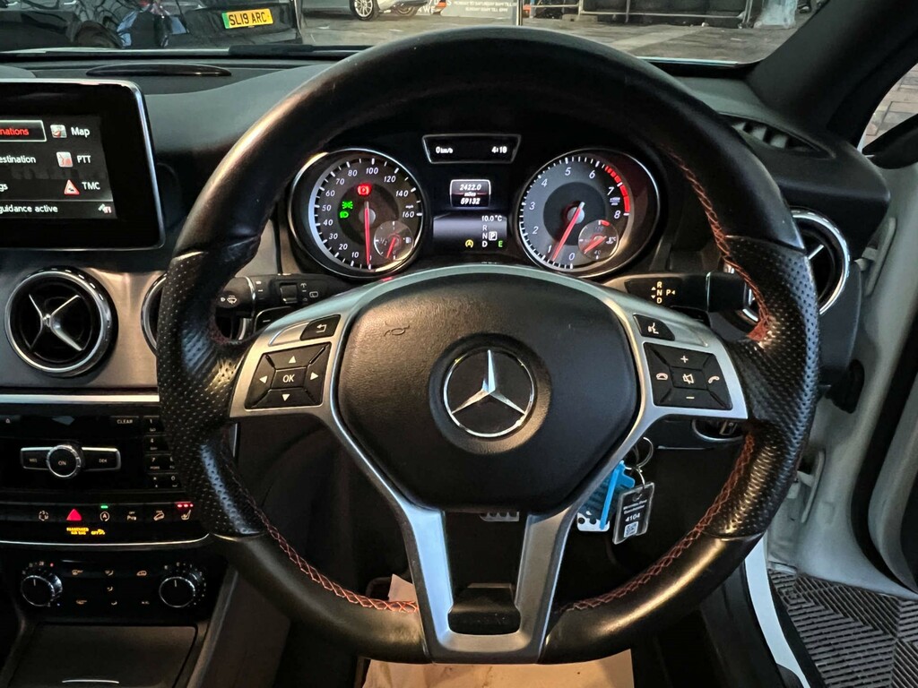 Mercedes-Benz GLA Class 2.1 Gla200d Sport 7G-dct Euro 6 Ss White #12