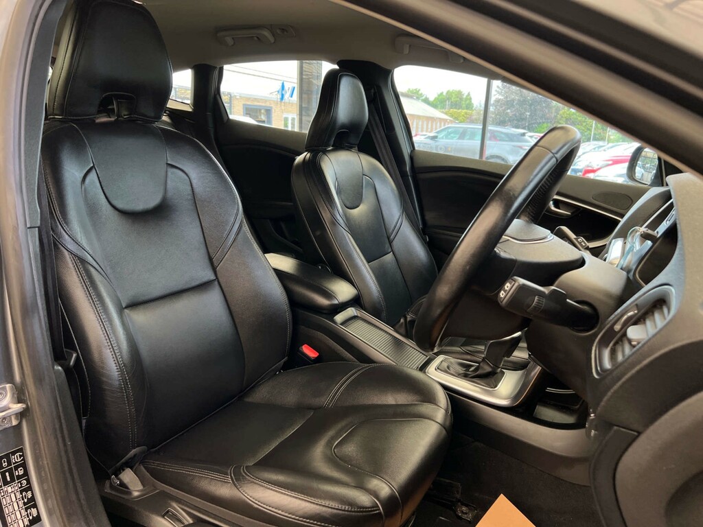 Volvo V40 Hatchback Grey #6
