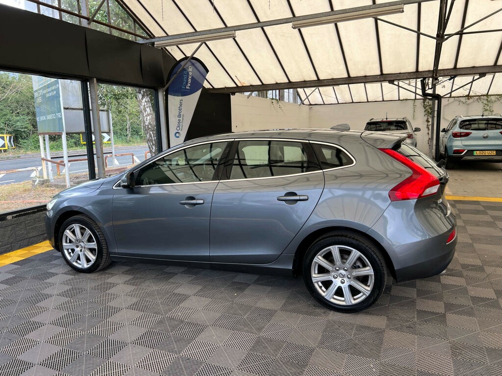 Volvo V40 Hatchback Grey #4