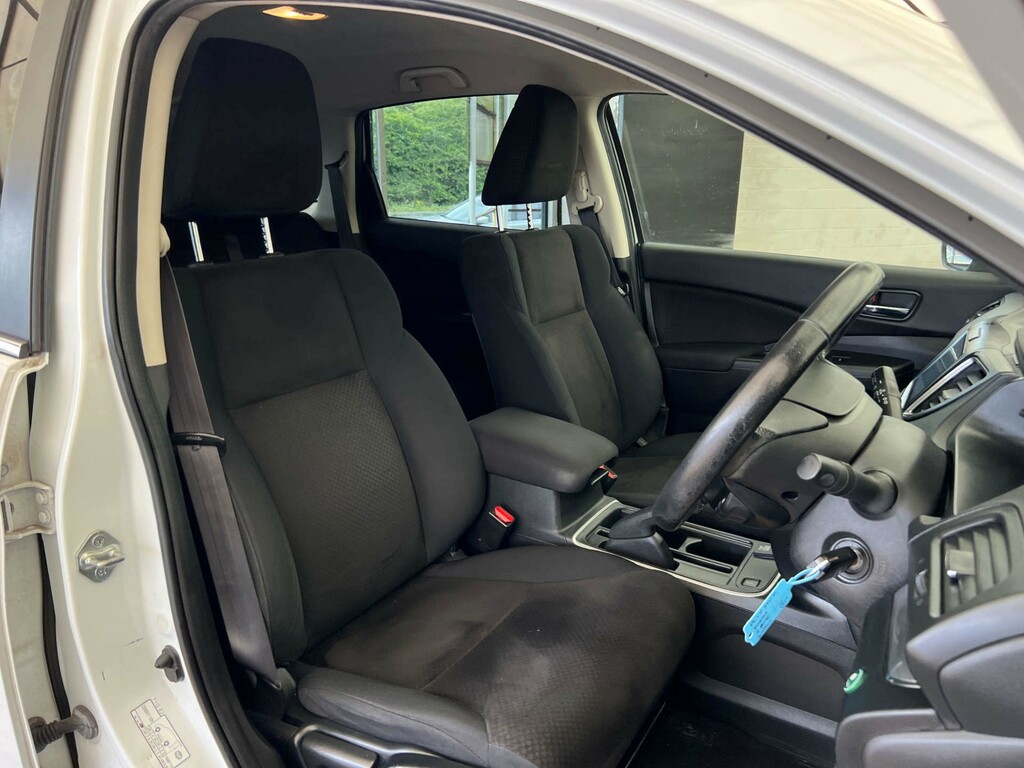 Honda Cr-V Suv White #6