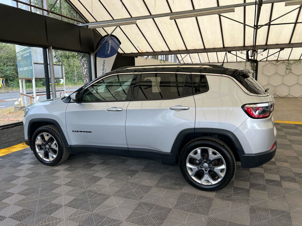 Jeep Compass Suv Black #4