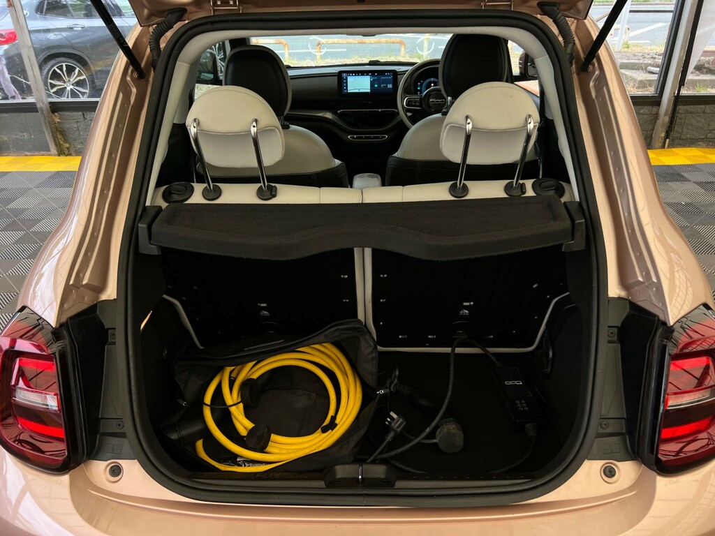 Fiat 500E 2022 42Kwh La Prima Convertible Brown #18