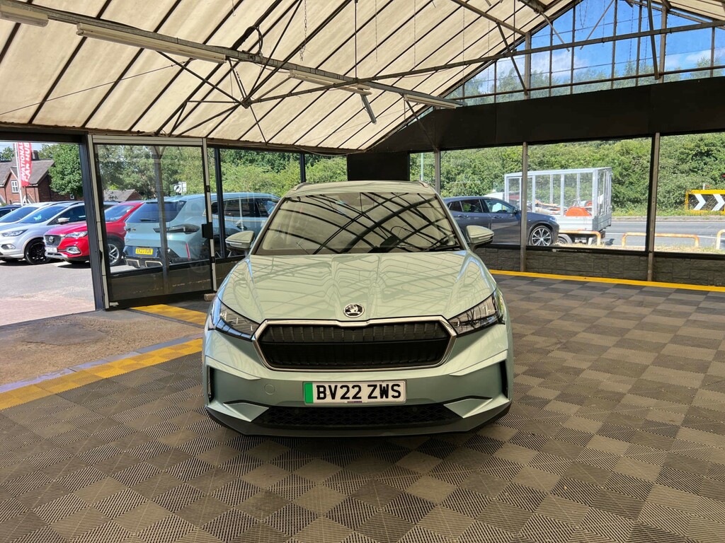 Skoda ENYAQ Suv Silver #2