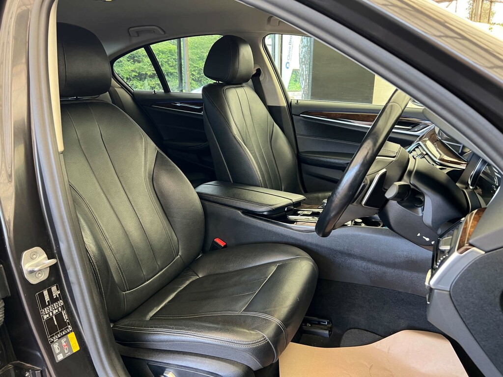 BMW 5 Series 530E Se Grey #4