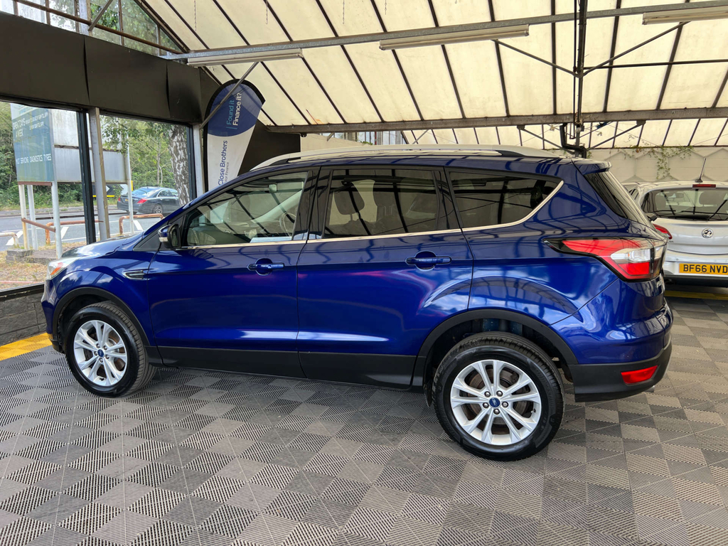 Ford Kuga Suv ML17VUB Blue #4