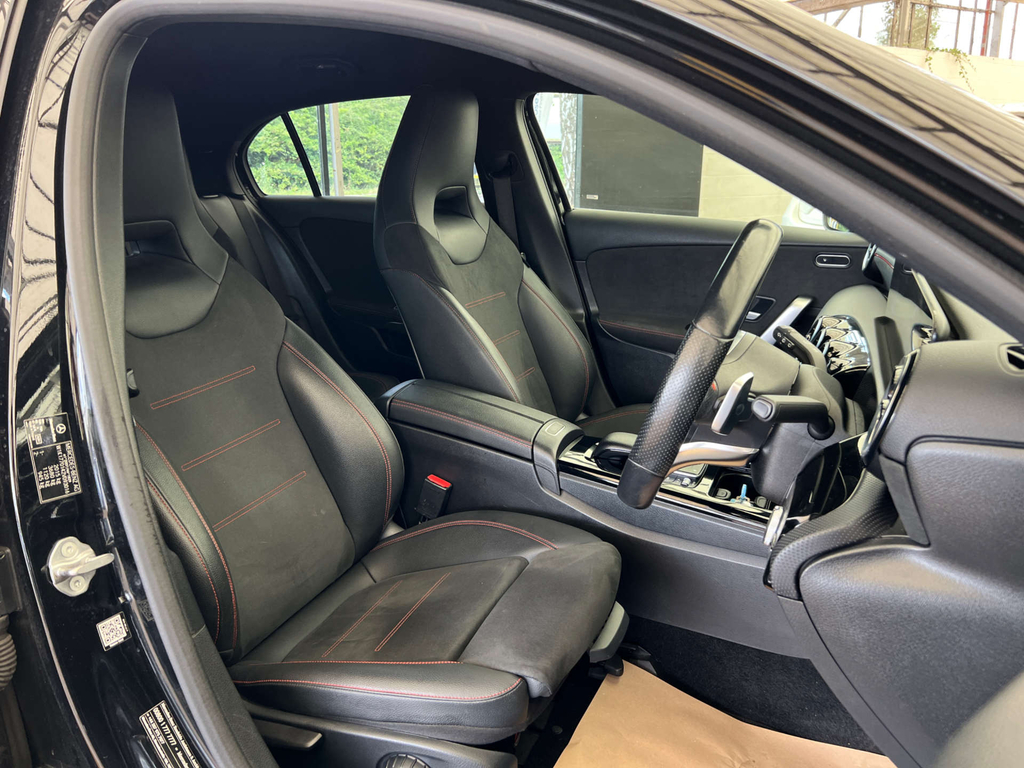 Mercedes-Benz A Class Amg Line YN21WGD Black #6