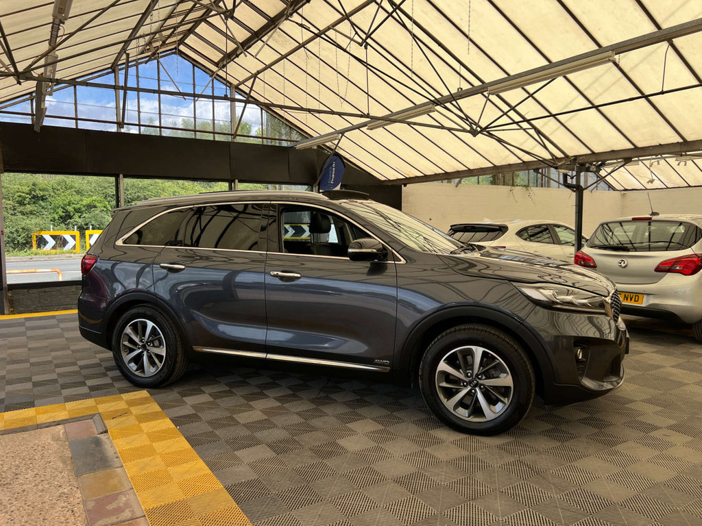 Kia Sorento Suv Grey