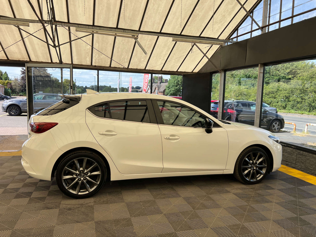 Mazda 3 Hatchback White #6