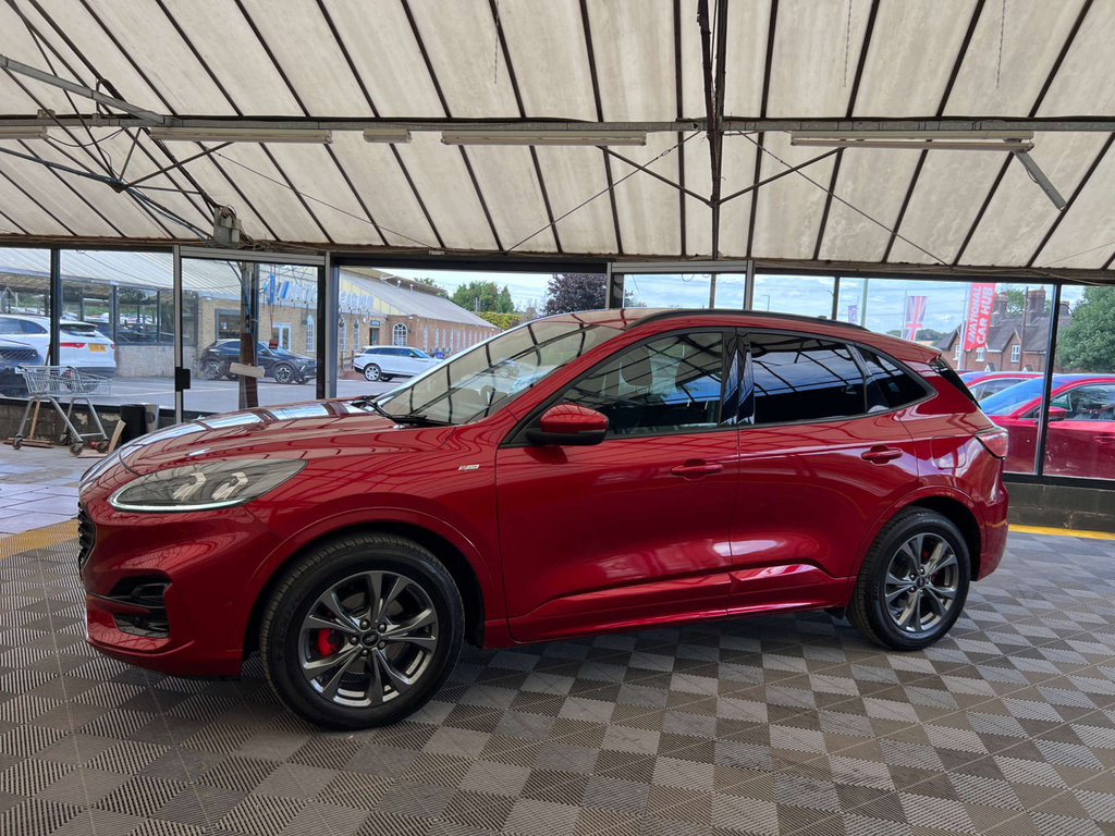 Ford Kuga Suv EO70URW Red #3