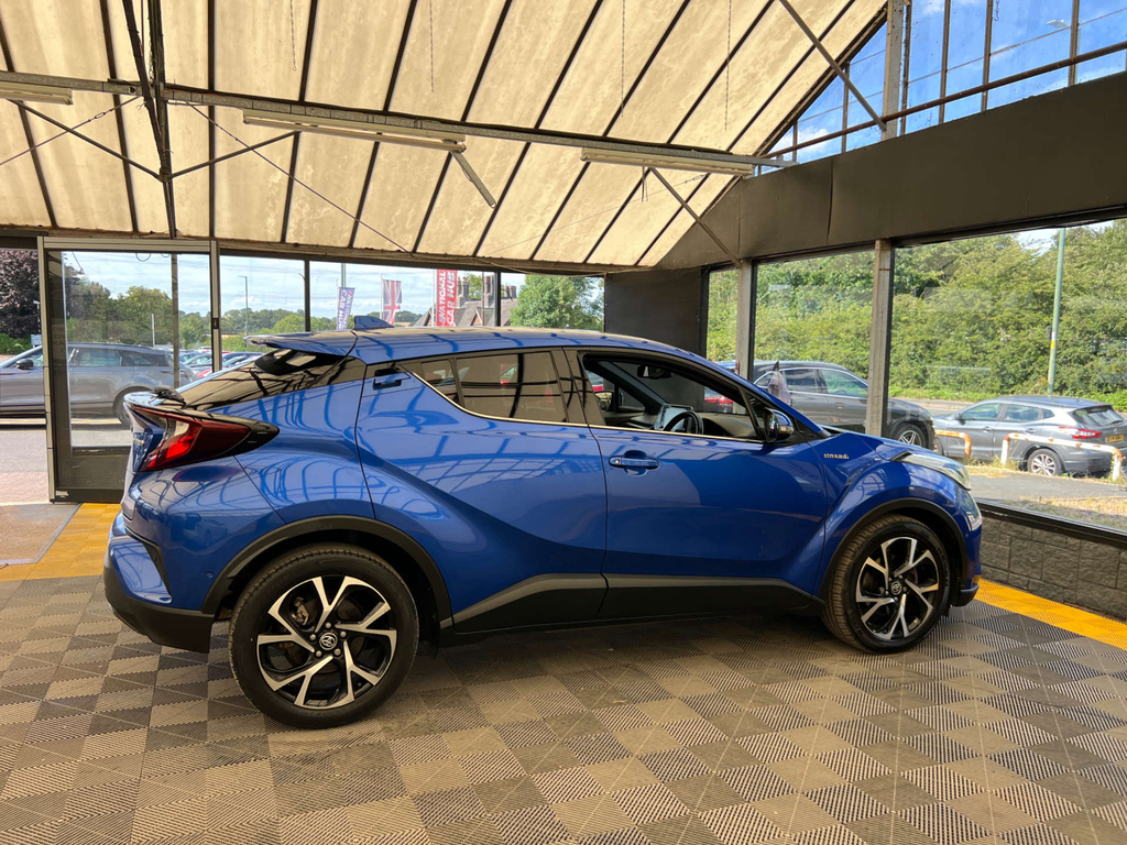 Toyota C-Hr Suv Blue #5