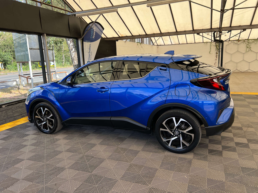 Toyota C-Hr Suv Blue #4