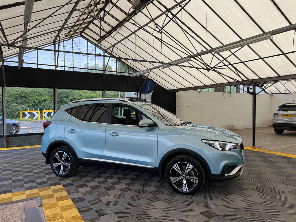MG ZS Suv Blue
