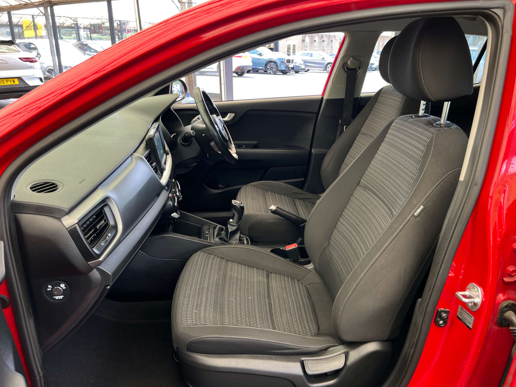 Kia Stonic 2019 1.0 T-gdi 3 Suv Dct Euro 6 Ss Grey #15