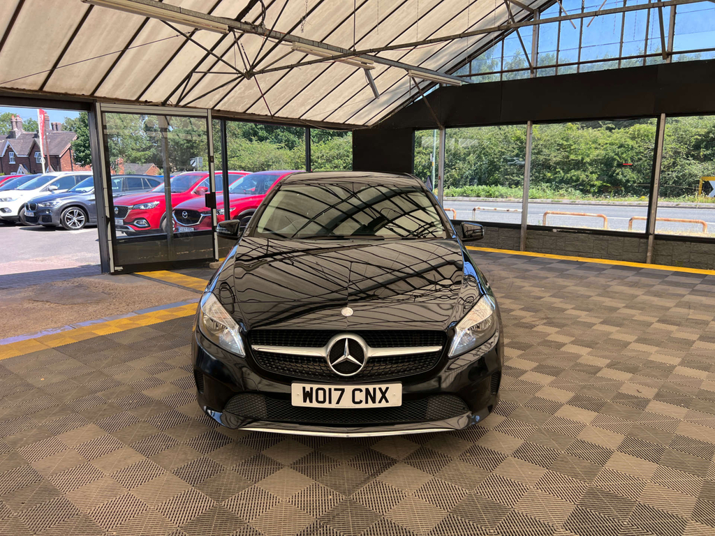 Mercedes-Benz A Class A 180 D Sport Black #2