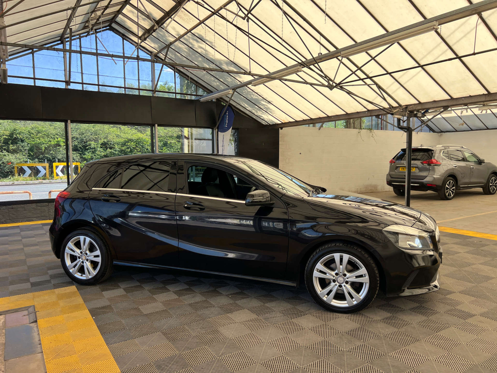 Mercedes-Benz A Class A 180 D Sport Black