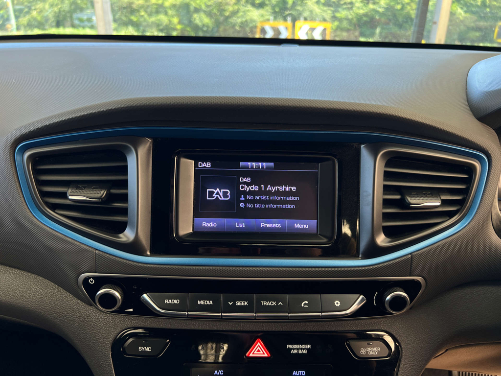 Hyundai Ioniq 1.6 Gdi Hybrid Premium Se Dct - 2017 17 White #11