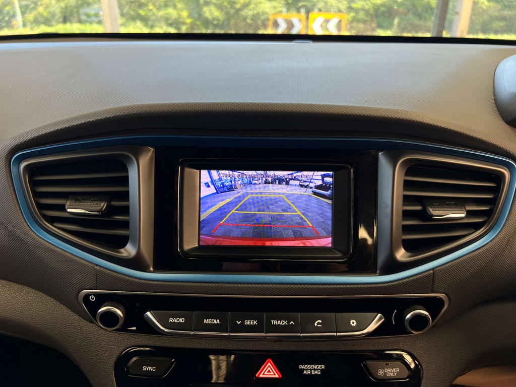 Hyundai Ioniq 1.6 Gdi Hybrid Premium Se Dct - 2017 17 White #13