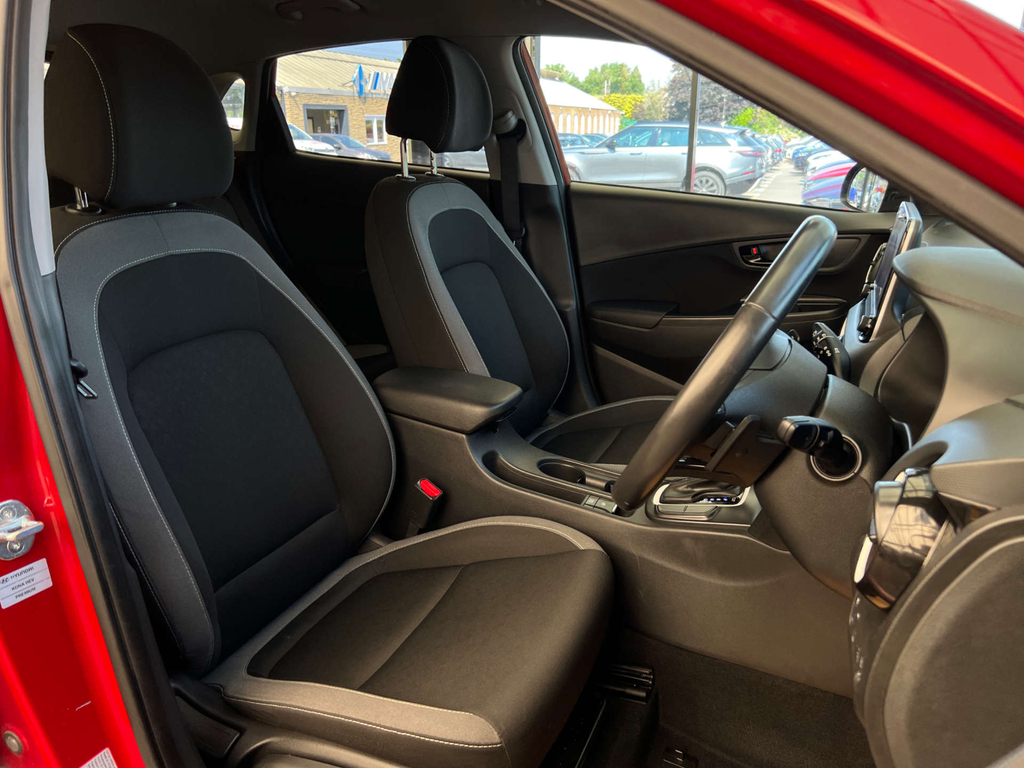 Hyundai Kona Suv Red #6
