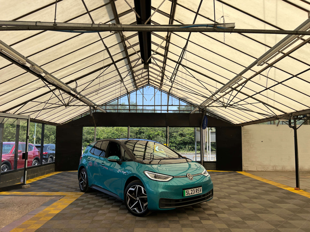 Volkswagen ID.3 Hatchback Blue