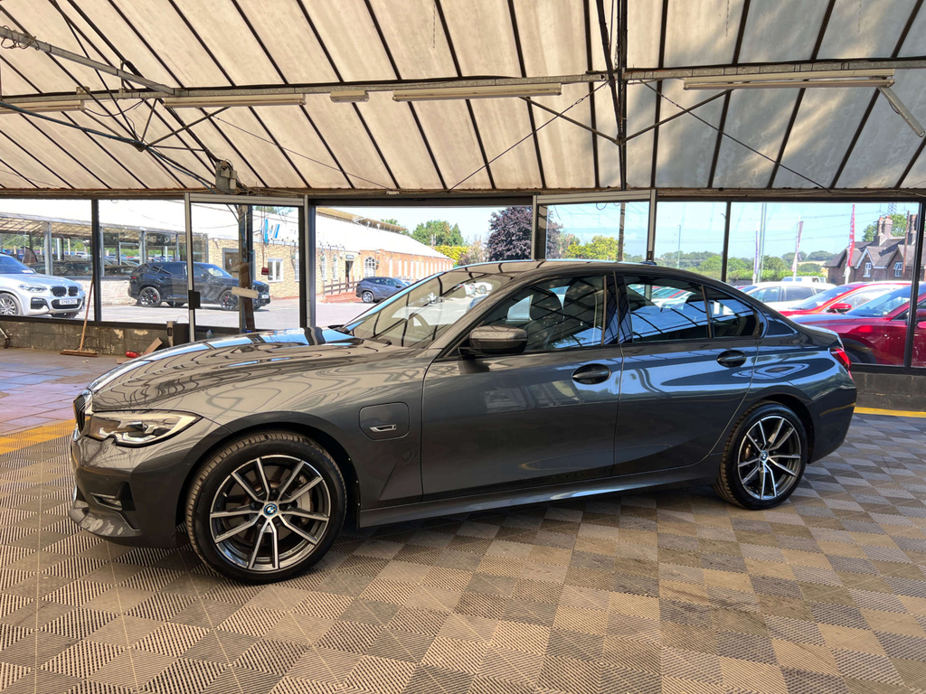 BMW 3 Series Saloon YF22RHO Grey #3