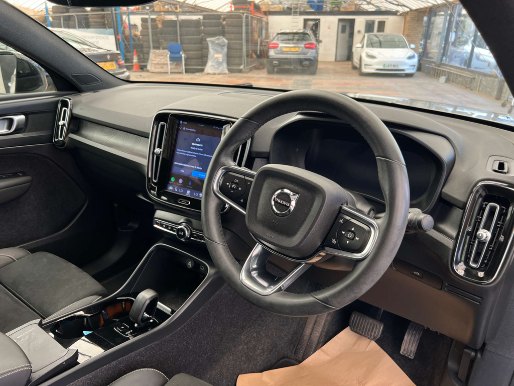 Volvo C40 Suv Silver #4