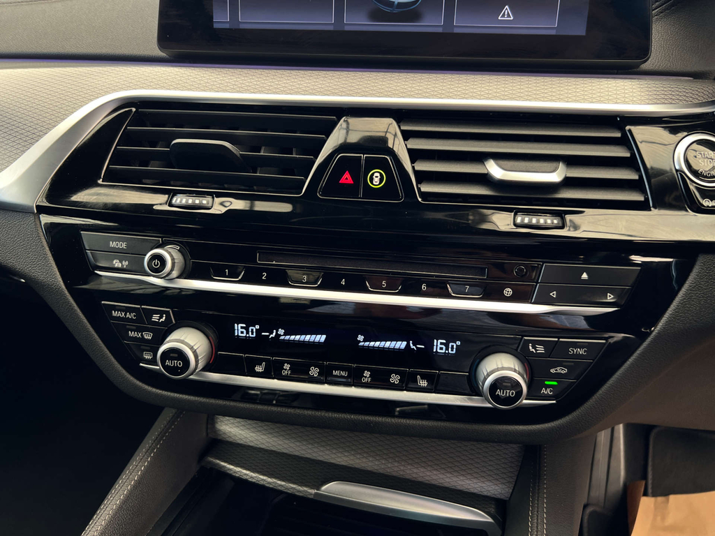 BMW 5 Series 2.0 530E 12Kwh Se Saloon Plug-in Hybrid Blue #14