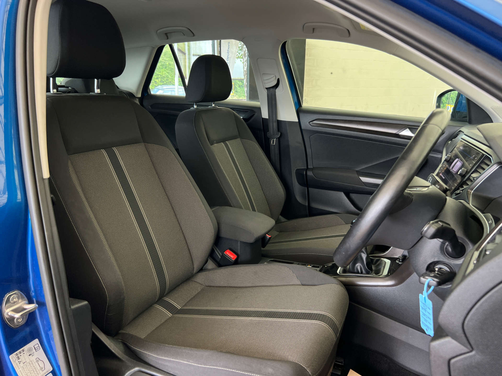 Volkswagen T-Roc Suv Blue #6