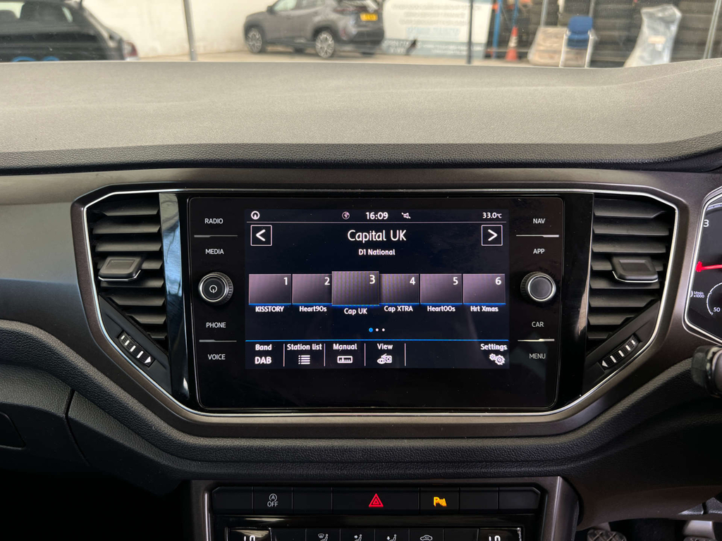 Volkswagen T-Roc Volkswagen T-roc 1.0 Tsi Gpf Design Suv Grey #11