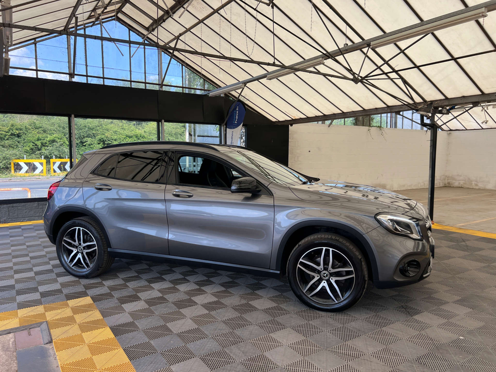 Mercedes-Benz GLA Class Gla 180 Urban Edition Grey