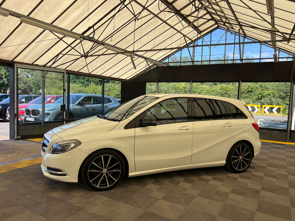 Mercedes-Benz B Class B180 Cdi Blueefficiency Sport White #3
