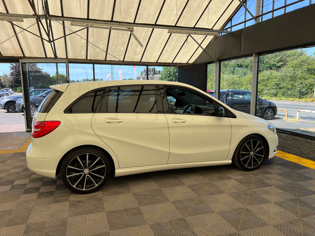 Mercedes-Benz B Class B180 Cdi Blueefficiency Sport White #5