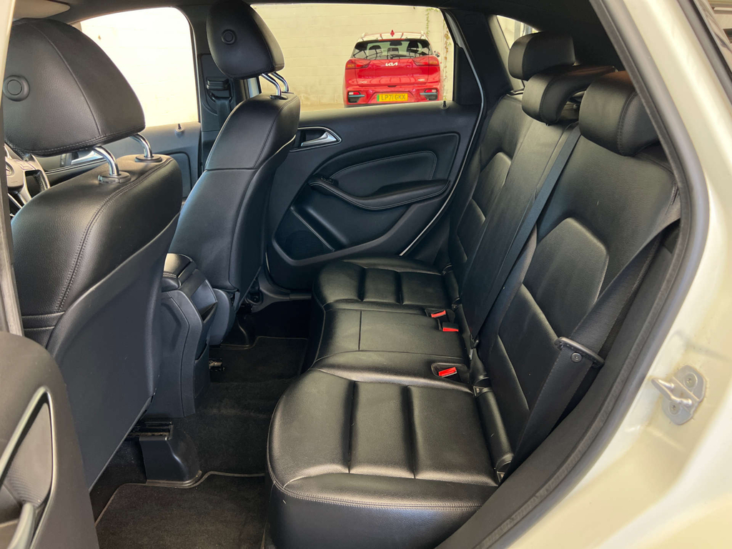 Mercedes-Benz B Class  Blue #17