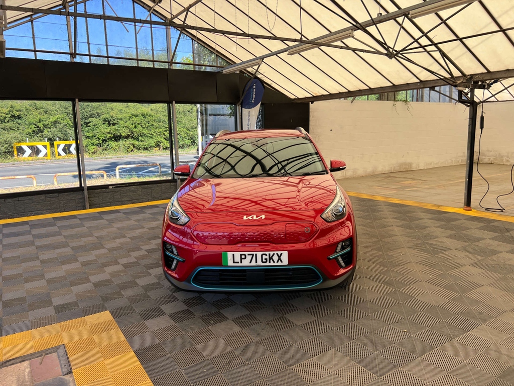 Kia Niro Suv Red #2