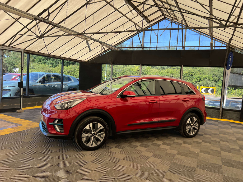 Kia Niro Suv Red #3