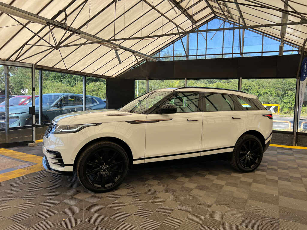 Land Rover Range Rover Velar R-dynamic Se White #4