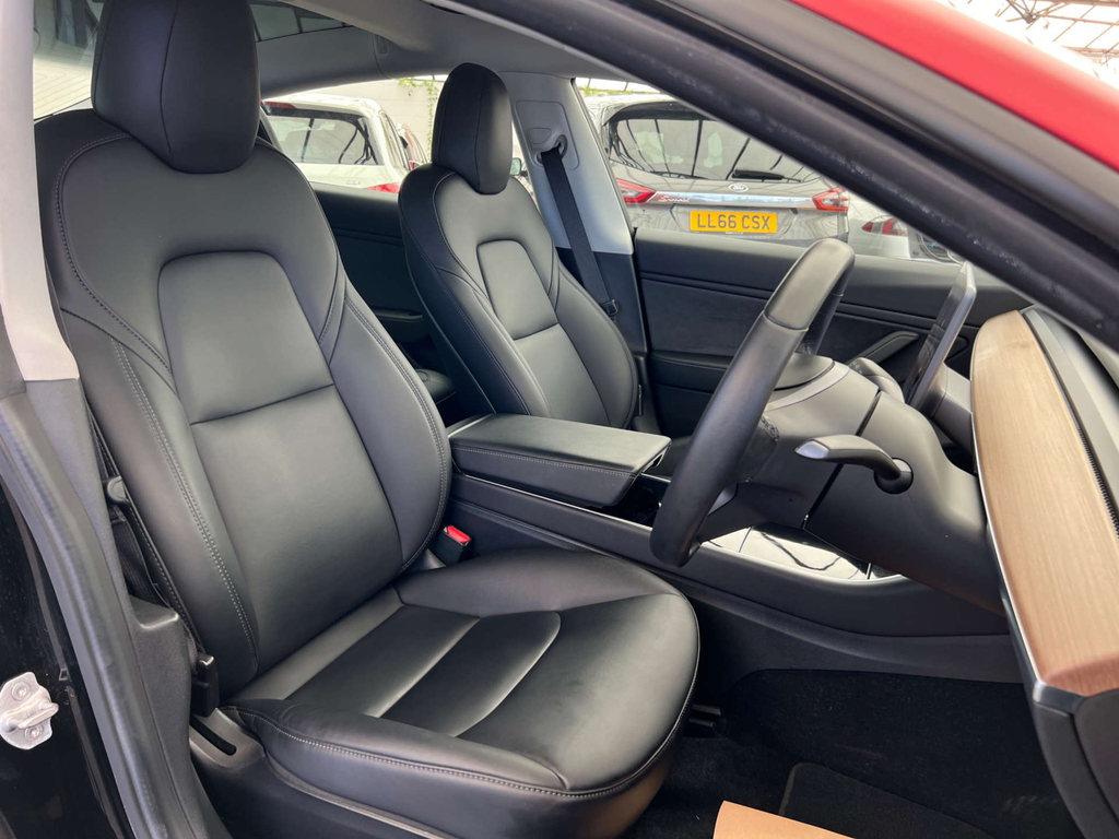 Tesla Model 3 Saloon Red #6