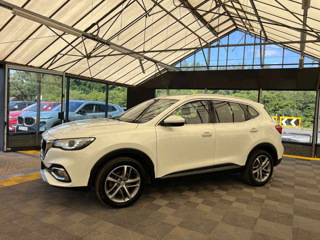 MG HS Suv LD72ZGL White #3