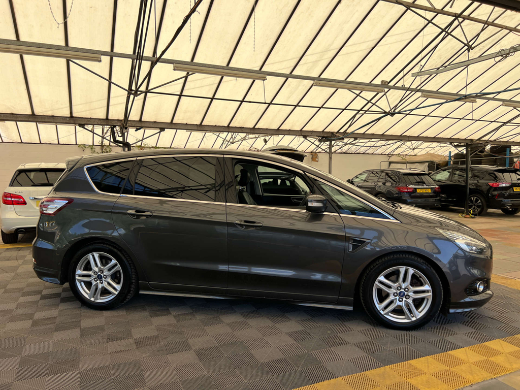 Ford S-Max Mpv Grey