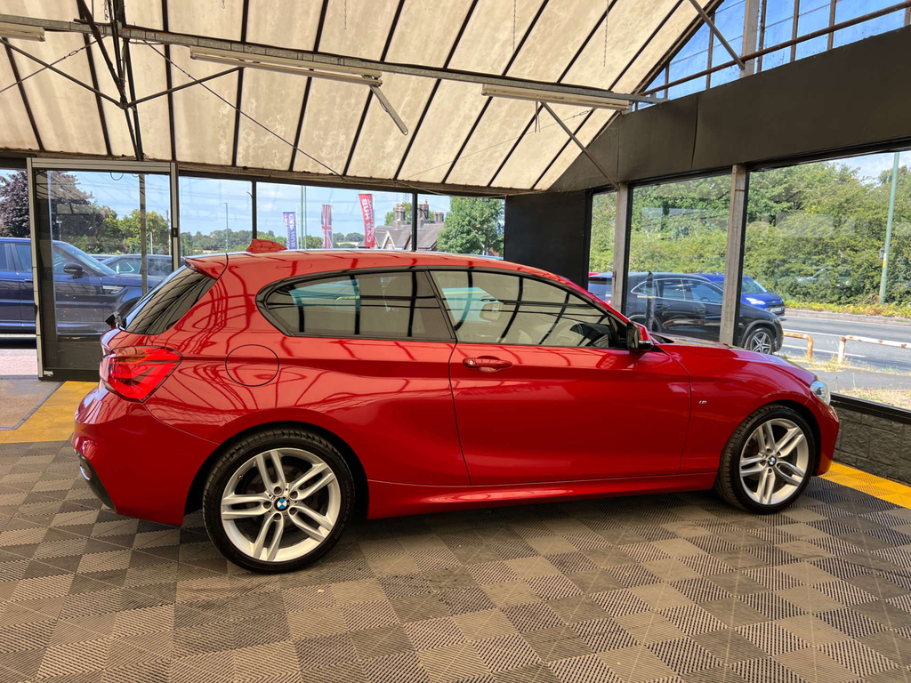 BMW 1 Series Hatchback Red #5